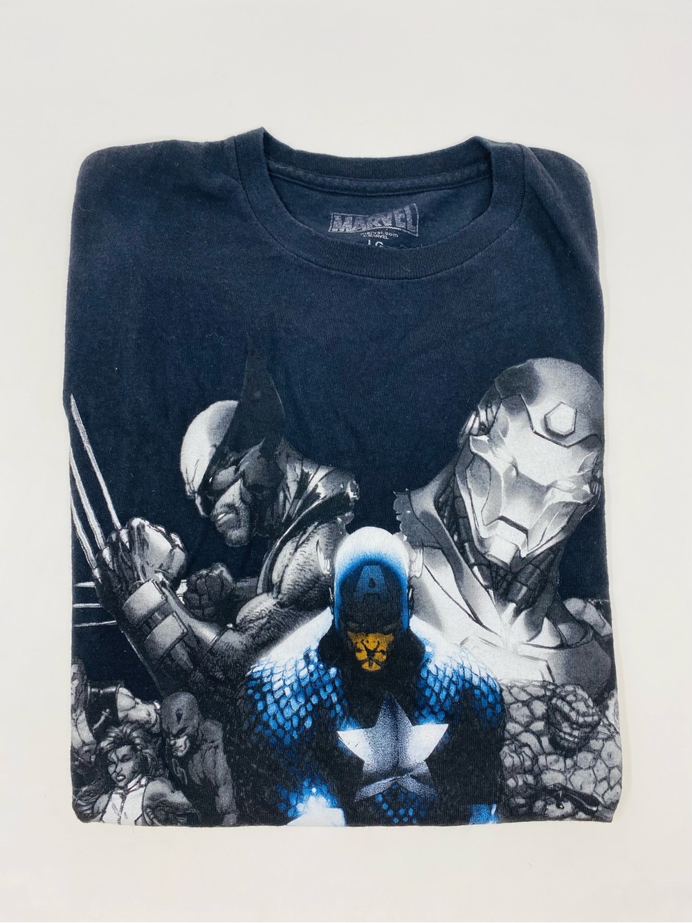 Marvel Captain America Black Graphic T-Shirt – Men's Large